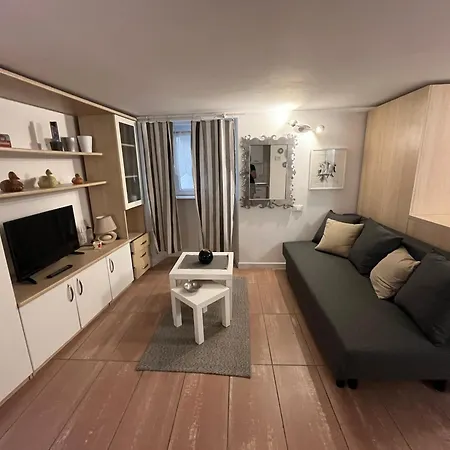 Apartment 2 *
